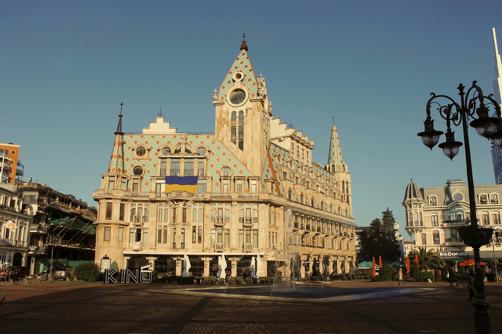 europe square batumi, astronomical clock building